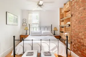 Large 2-BR apartment in historic waterfront home - Image 4