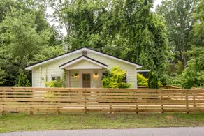 Downtown house at Historic Downtown Apex - Image 5