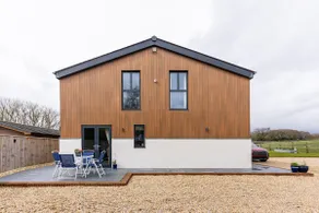 The Paddocks - Spacious annexe with rural outlook. - Image 2