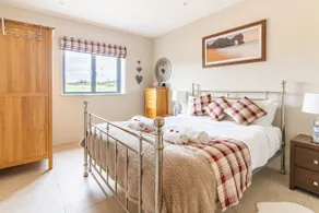 The Paddocks - Spacious annexe with rural outlook. - Image 5