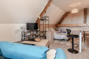 Studio in a stone farmhouse in the countryside - Image 5