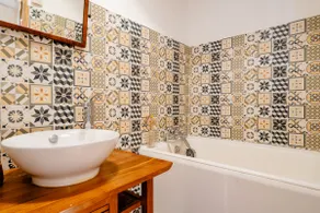 Atypical room in healthy cafe. - Image 3