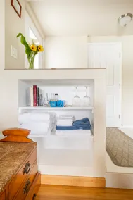 Sea Breeze Inn - Image 4