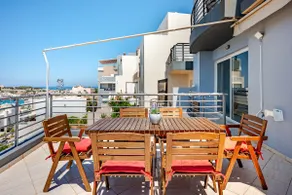 Valeria Sea View Apartment in Rethymno, Crete - Image 3
