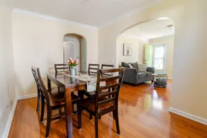 Alle’s place near downtown - Image 3