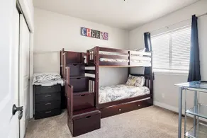 Cute & Cozy 3 BdRm, 2 1/2 Bath Townhome - Image 5