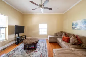 Modern 3-bedroom house, TV each room,big fence yard, Pet stay free, Lighted Deck - Image 2