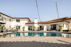 Large 4 Bed/5.5 bath Villa w/Poolhouse 1.5 Acre - Image 3