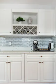 Modern Spacious Condo, walk to downtown & Parking! - Image 5