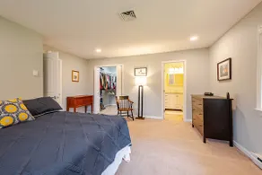4 bdrm, 3 bath, 2,700 sqft whole house on 1 acre - Image 2