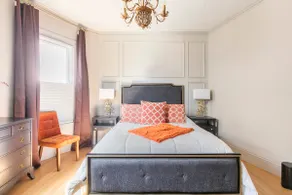Contemporary Apartment in Beautiful Historic Home - Image 4