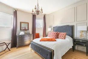 Contemporary Apartment in Beautiful Historic Home - Image 3