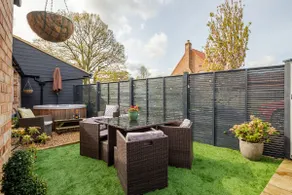 Luxurious Hideaway for two with HOT TUB - Image 3