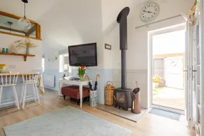 Luxurious Hideaway for two with HOT TUB - Image 4