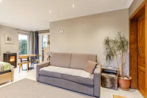 Cozy Studio 10 minutes from Charleroi Airport - Image 3