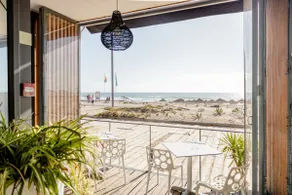 Ocean view Beach Apartment - Image 5