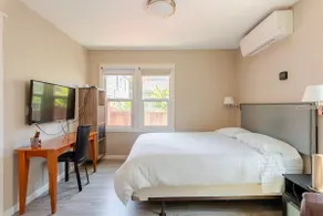 9B-Buttercup: Bright 1-BR near downtown San Jose - Image 2