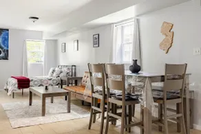 Family Stay Near EWR, NYC & Top Attractions - Image 4