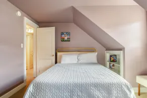 Benton House, Sleeps 10, King Bed Primary - Image 3