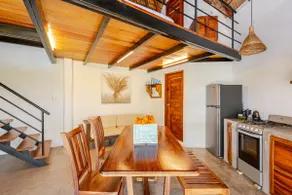 Loft steps from the beach: A/C, pool, starlink - Image 3