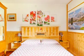 ”Fiore Dell'Alpe” Mountain Style Apt. - Image 3