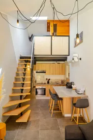 Charming apartment with hot tub and sauna - Image 2