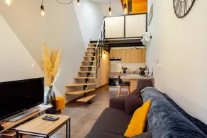 Charming apartment with hot tub and sauna - Image 3