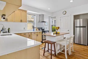Short walk to town Sleeps 11 - Charming Remodeled - Image 3