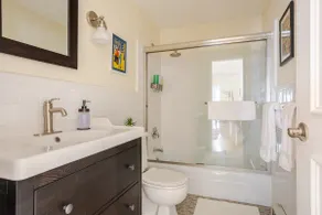 Bright 1 BR Apt Steps From Yale - Image 5