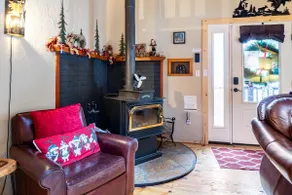 Primitive Park Lodge 4Bd+Loft 2Bath Dogs Stay Free - Image 5