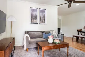 Charming 2BR Townhouse in Historic Neighborhood - Image 3
