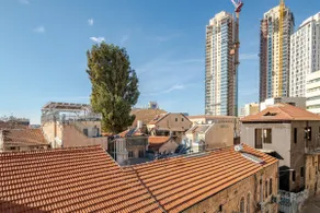 Charming Kosher Duplex, City Center - Image 5