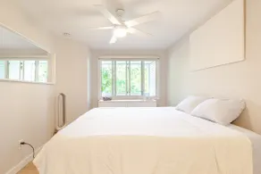 Pearl St Modern Comfort –Private Parking, Terrace - Image 4