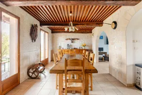 Modern, stylish, well equipped 4 bedroom property. - Image 4