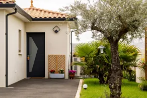 ⛱ Studio des Claires | Cozy Vacation with Private Garden - Image 4