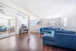 Quiet 3 bedroom home in West Jacksonville - Image 2