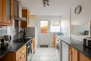 Whole Bungalow 2 miles from Sea - Image 2