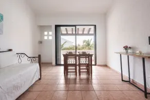 Beautiful condo steps from the beach. - Image 3