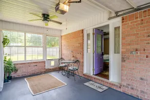 Private suite for two, 5 miles north of the beach. - Image 3