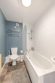 Cosy, modern Apartment - Image 5