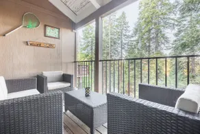 Leland Lodge~ Winter Snow Park-Summer Private Lake - Image 3