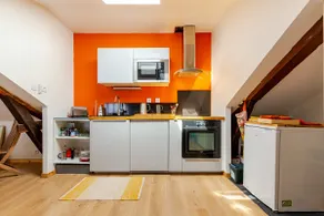 90 m2 apartment, on the 1st floor of a house - Image 5