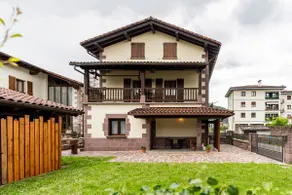 ”Txoko” coquettish exterior with terrace and garden - Image 5