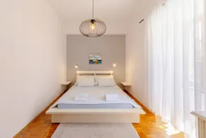 Old stone townhouse + massage pool - Image 2
