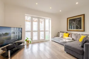 Spacious 2BDR, Ground Floor WIFi, 40 mins 2 London - Image 4