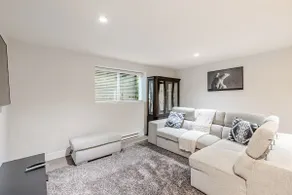 Cozy one bedroom suite - Image 2