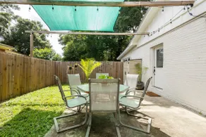 The Bunkalow, A Cozy Gulf Coast Getaway - Image 2