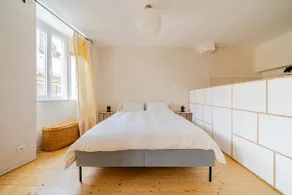 Suite in the historic center of Die - Image 5
