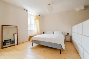 Suite in the historic center of Die - Image 4
