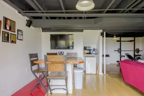 Spacious guest suite w/ view of Canandaigua - Image 2